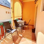 Апартаменты Kati - Biro Tours Nr 13 *