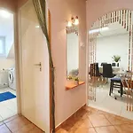 Апартаменты Kati - Biro Tours Nr 13 *