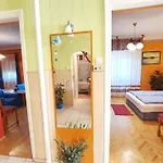 Kati - Biro Tours Nr 13 شقة