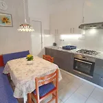 Kati - Biro Tours Nr 13 شقة