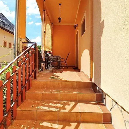 Kati - Biro Tours Nr 13 Vonyarcvashegy