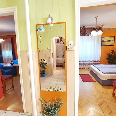 Kati Apartman Vonyarc Apartment